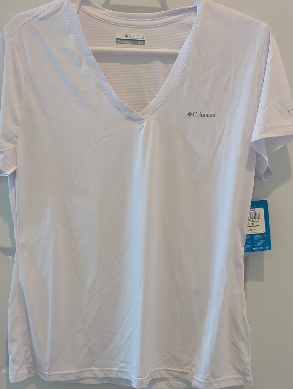 Columbia Women's Short Sleeve V-Neck Tee White